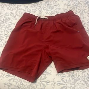 Vuori Shorts
